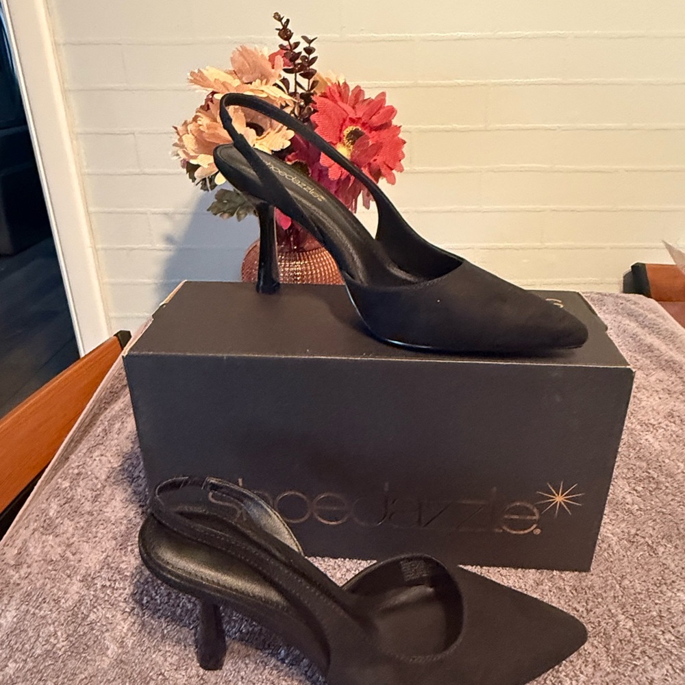 Shoe Dazzle Classic Black Slingback Heels